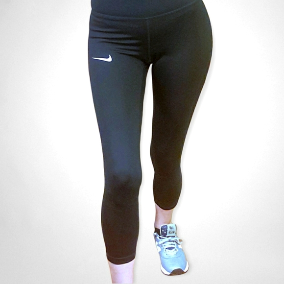 'Nike Dri-Fit Crop Mesh Leggings - Black - XS - Picture 1 of 11